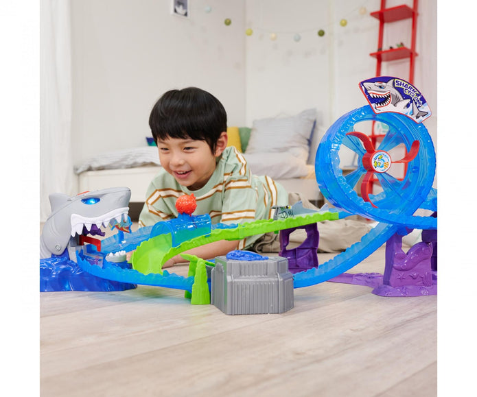 Dickie-White Shark Track Set