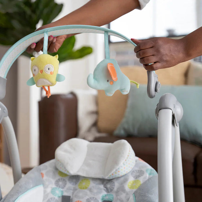 Ingenuity Swing 'N Go Portable Swing - Hugs & Hoots