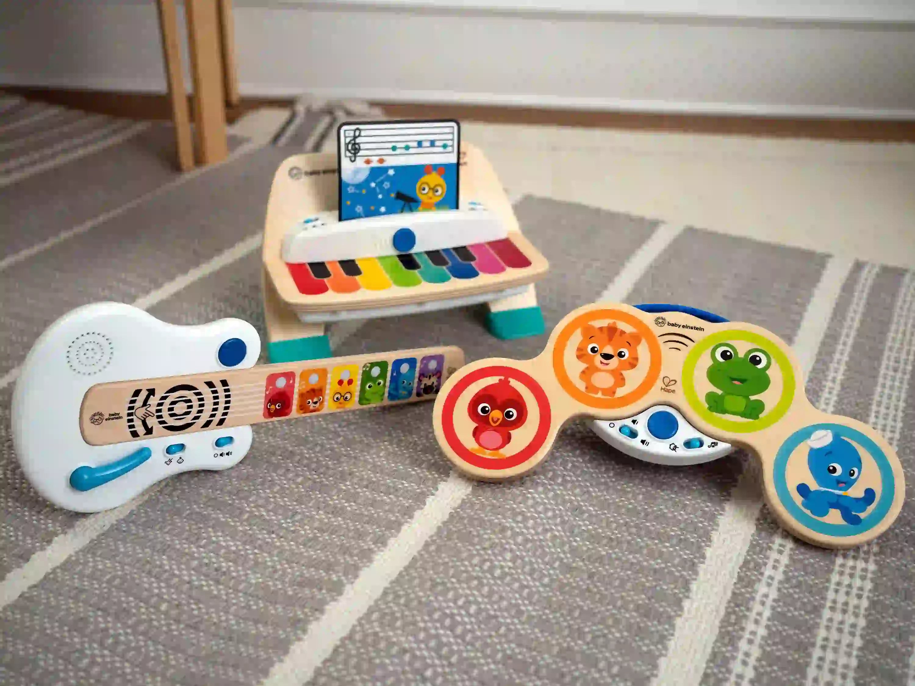 Baby Einstein Strum Along Songs™ Guitar